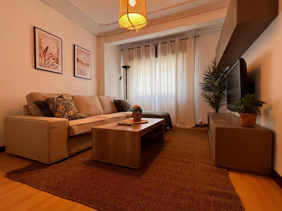 Moma Meanas Centro Apartment *