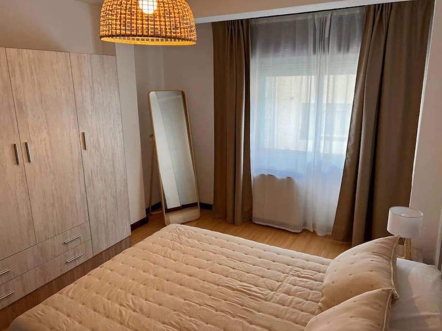 Moma Meanas Centro Apartment Aviles